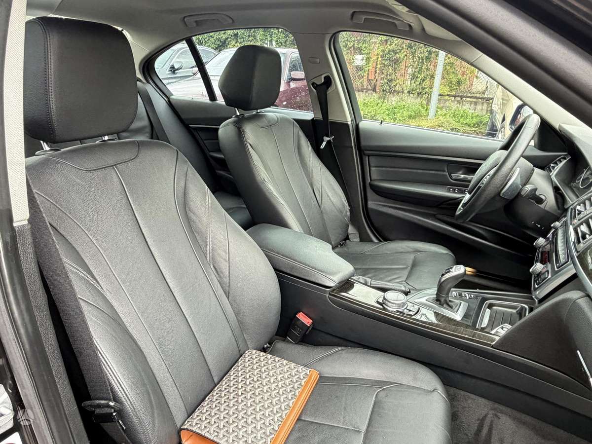 BMW 320, 2.0 l., Седан