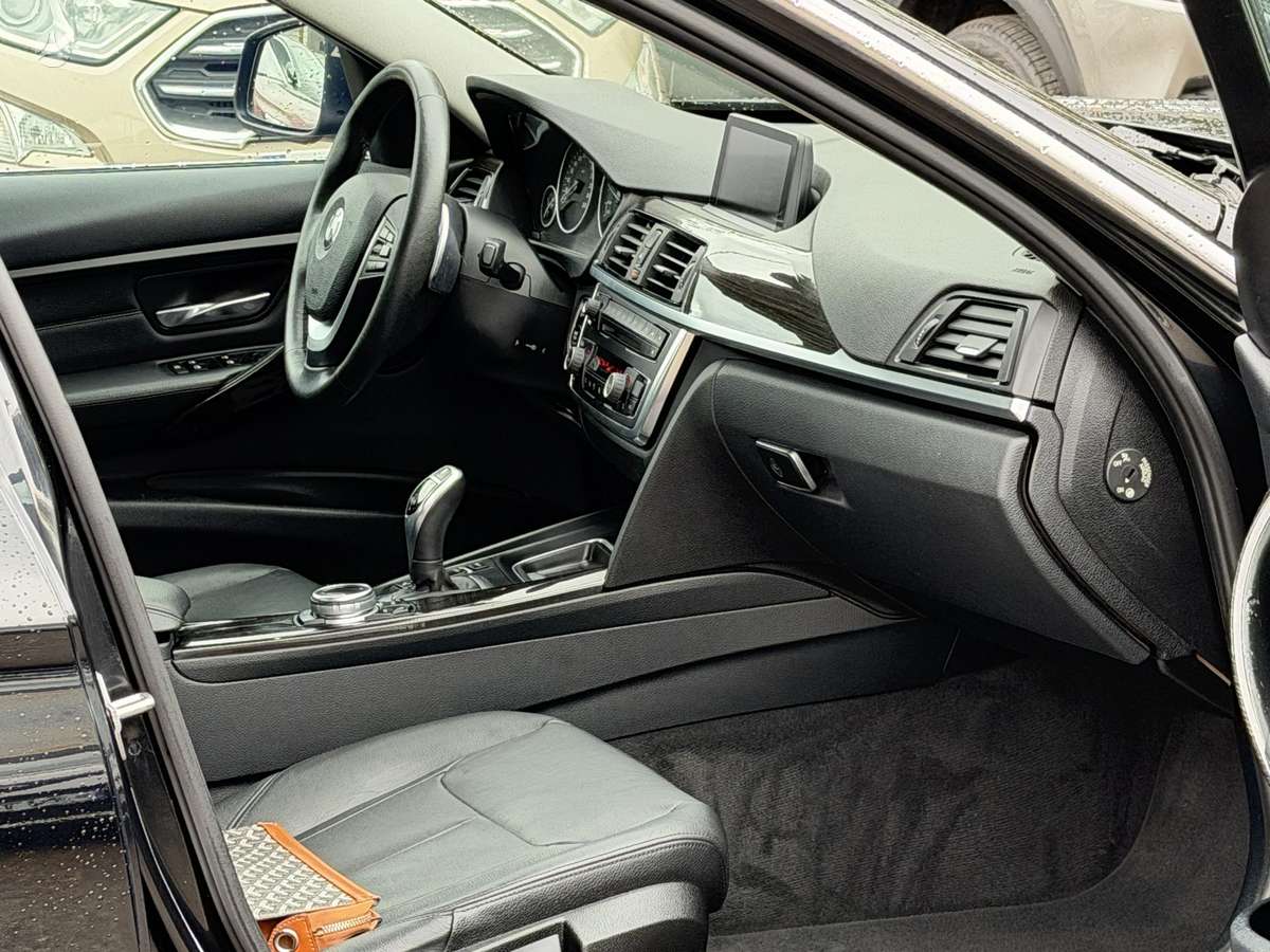 BMW 320, 2.0 l., Седан