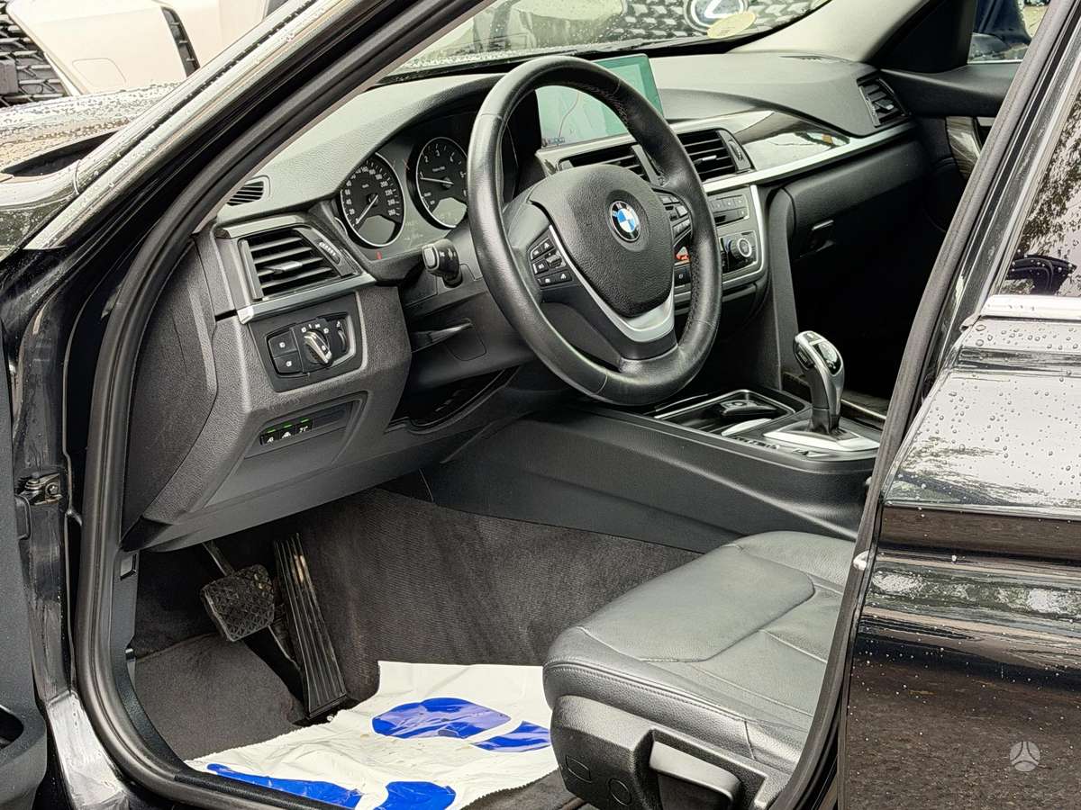 BMW 320, 2.0 l., Седан