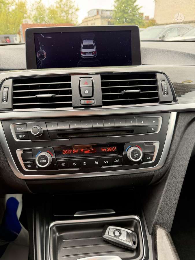 BMW 320, 2.0 l., Седан