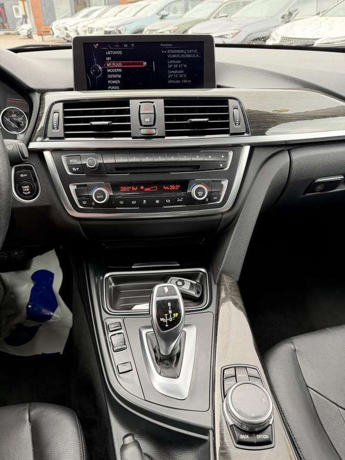 BMW 320, 2.0 l., Седан