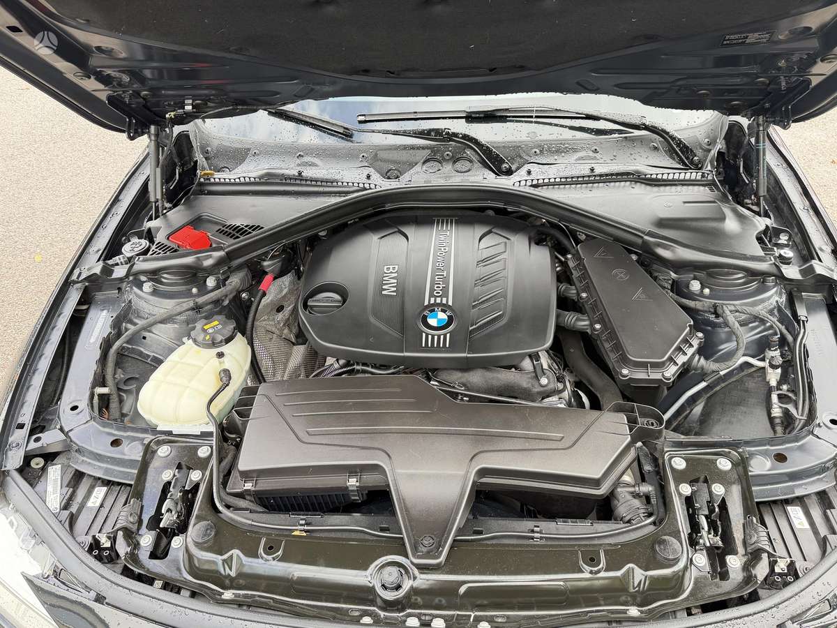 BMW 320, 2.0 l., Седан