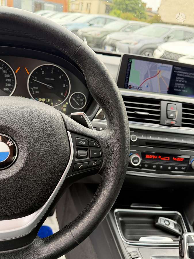 BMW 320, 2.0 l., Седан