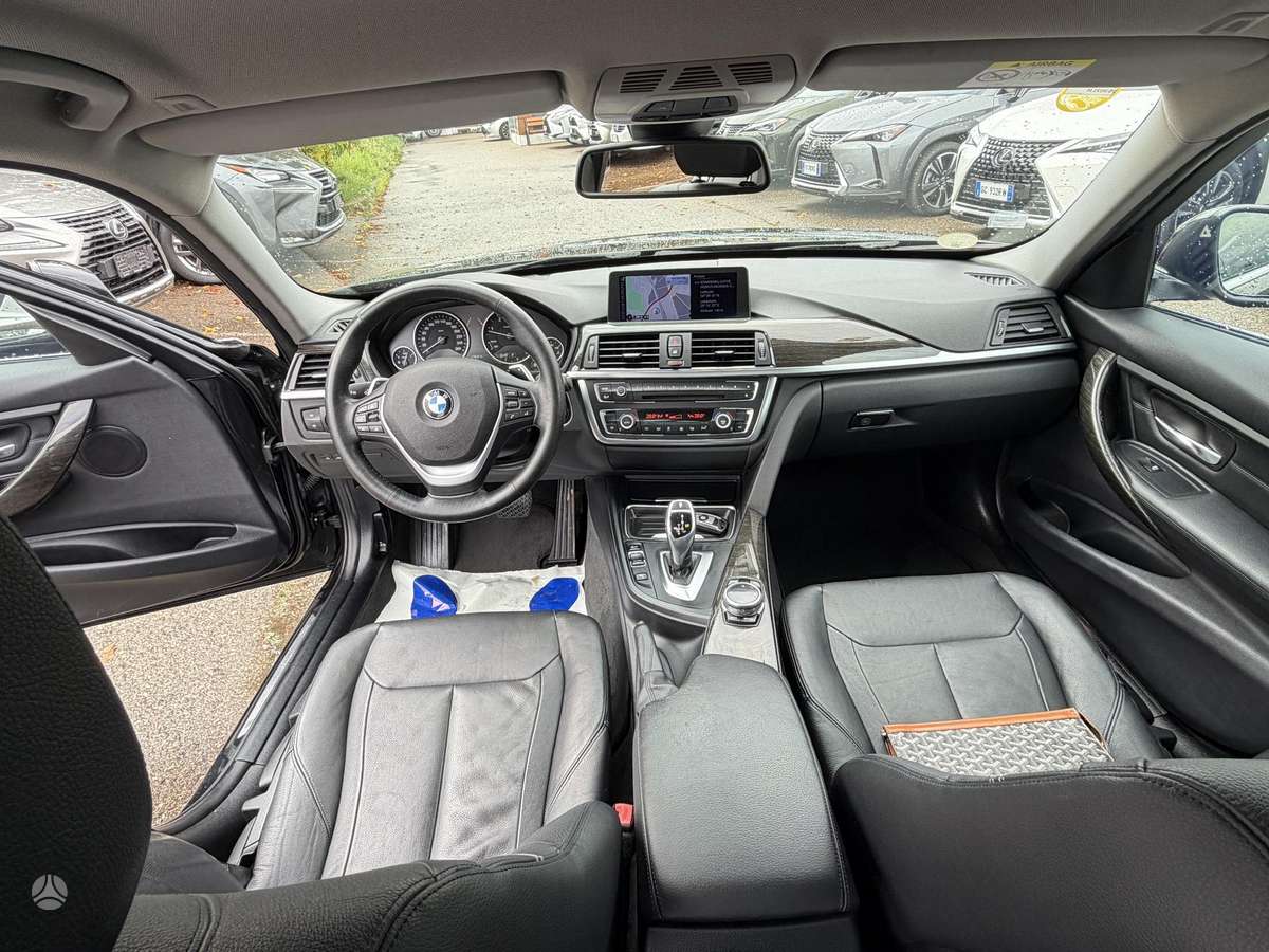 BMW 320, 2.0 l., Седан