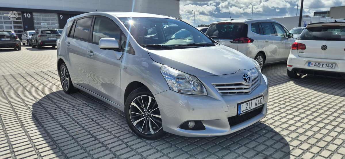 Toyota Verso - 2