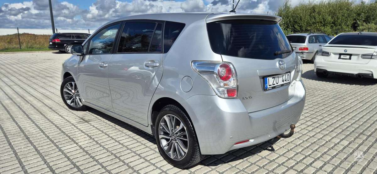 Toyota Verso - 4