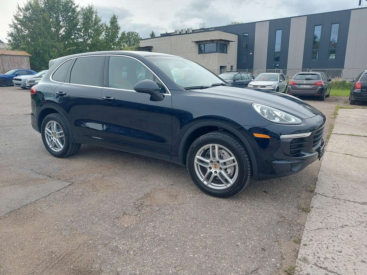 Porsche Cayenne - 3