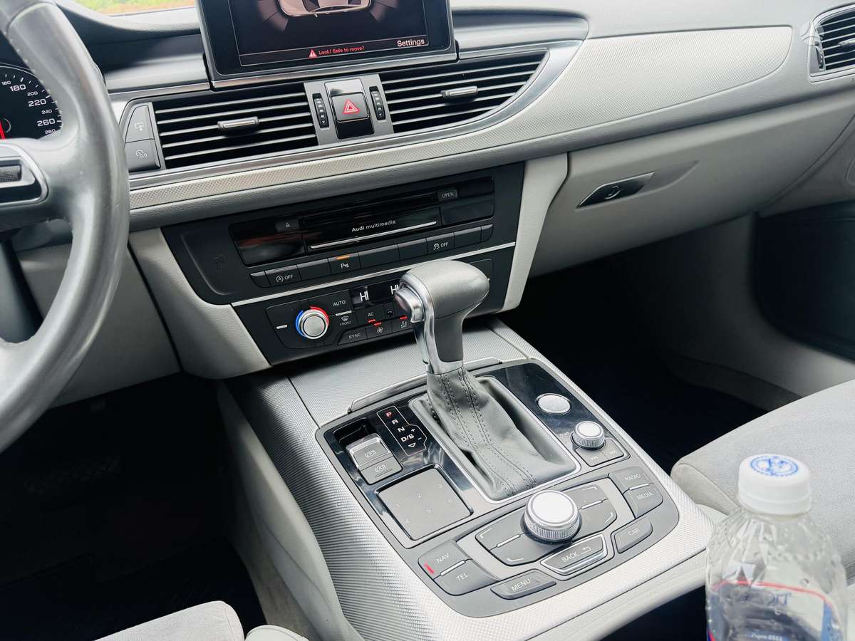 Audi A6, 3.0 l., Седан