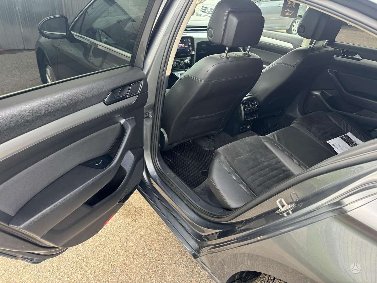 Volkswagen Passat, 1.6 l., Седан
