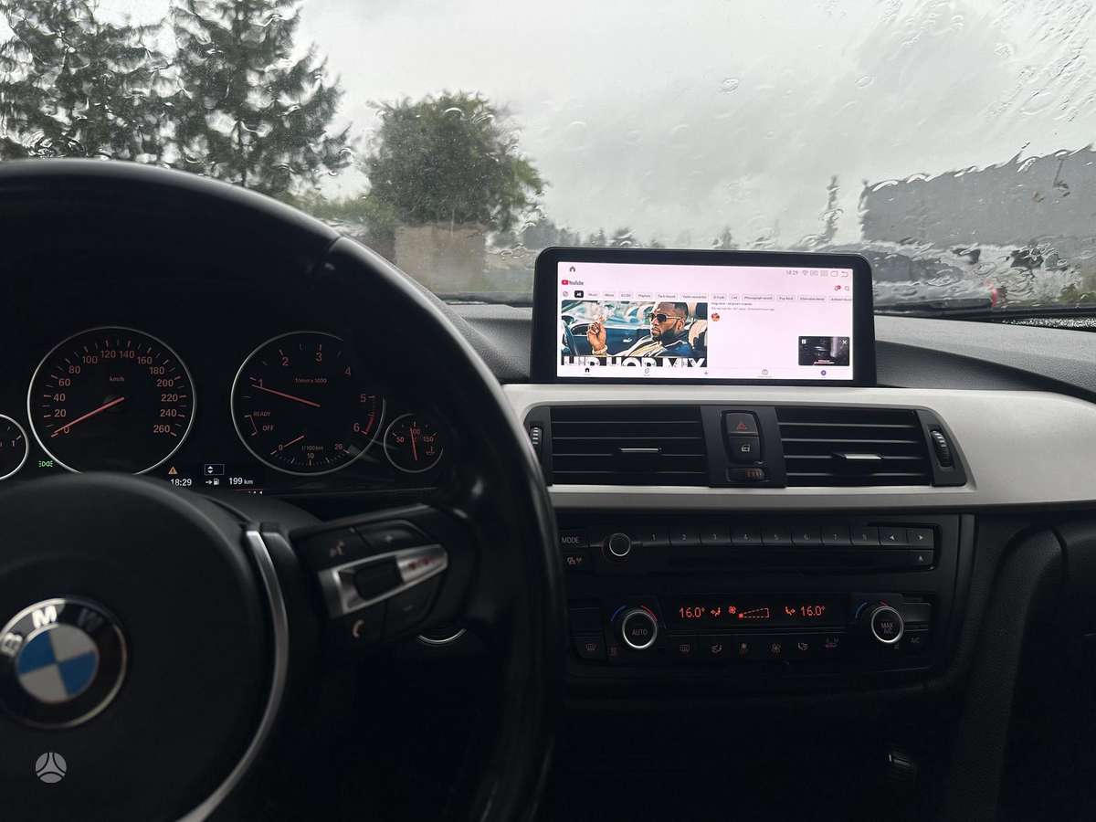 BMW 318, 2.0 l., wagon