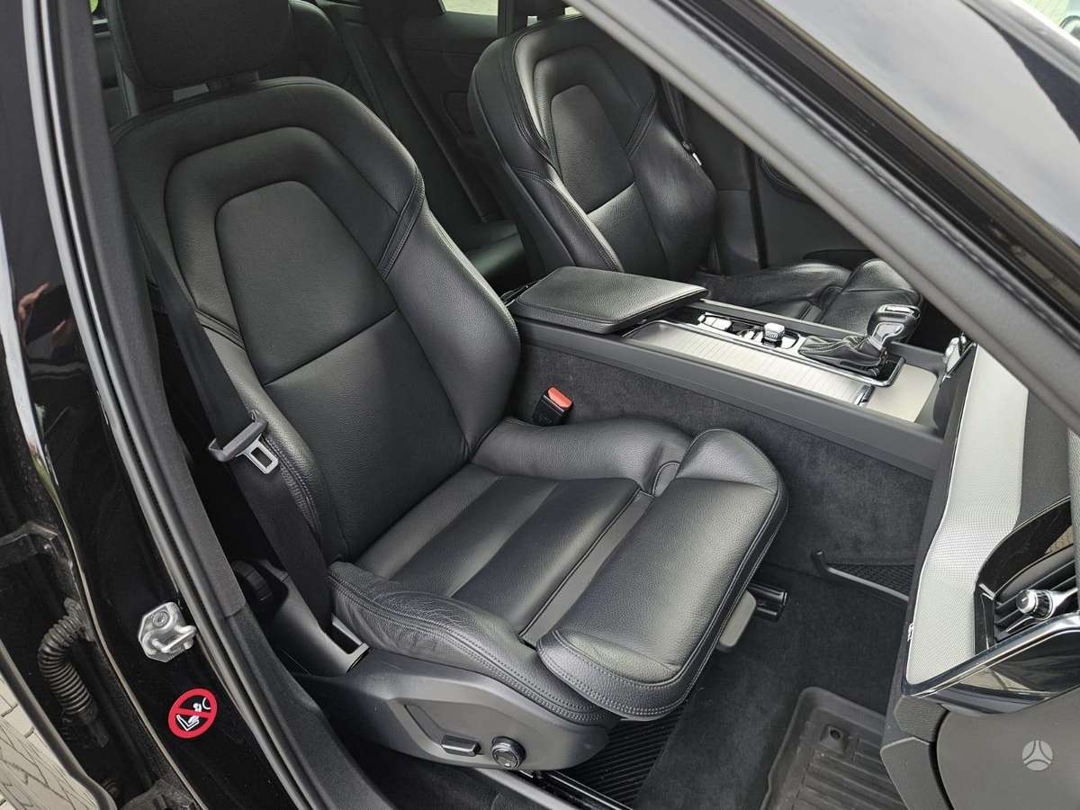 Volvo XC60 - 8