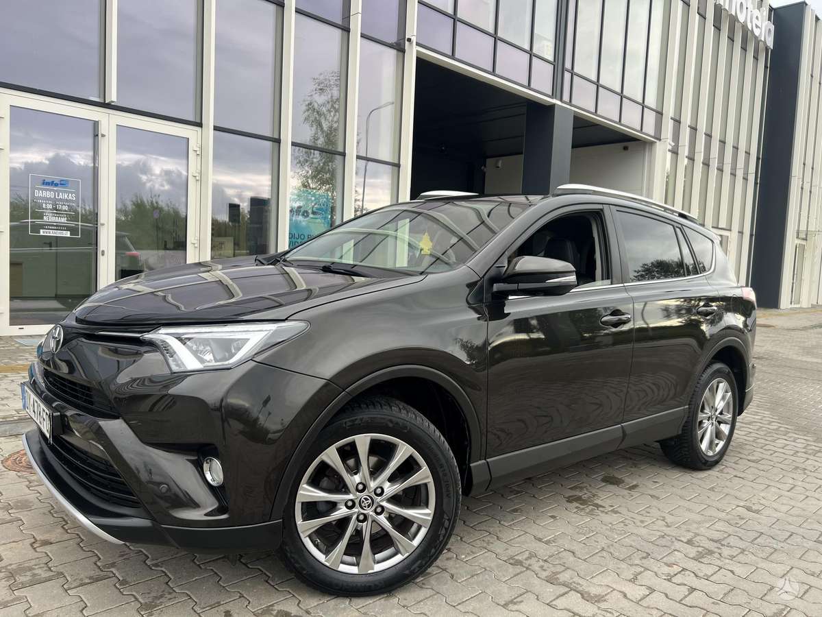 Toyota RAV4 - 1