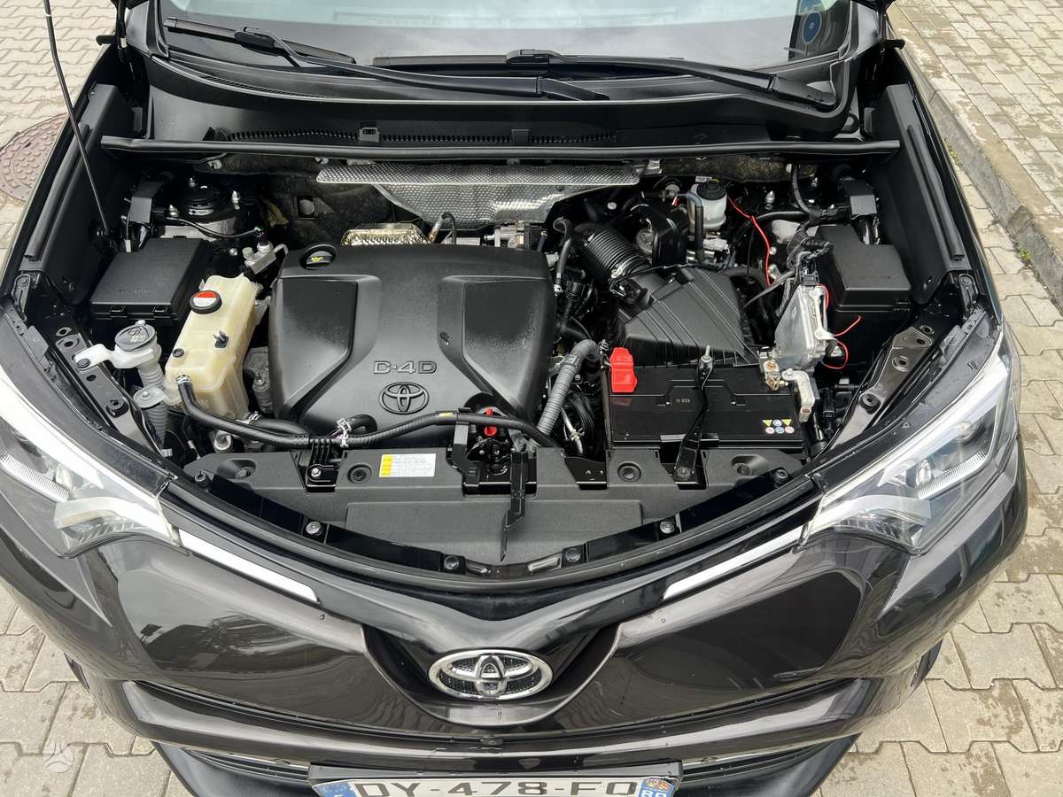 Toyota RAV4 - 9
