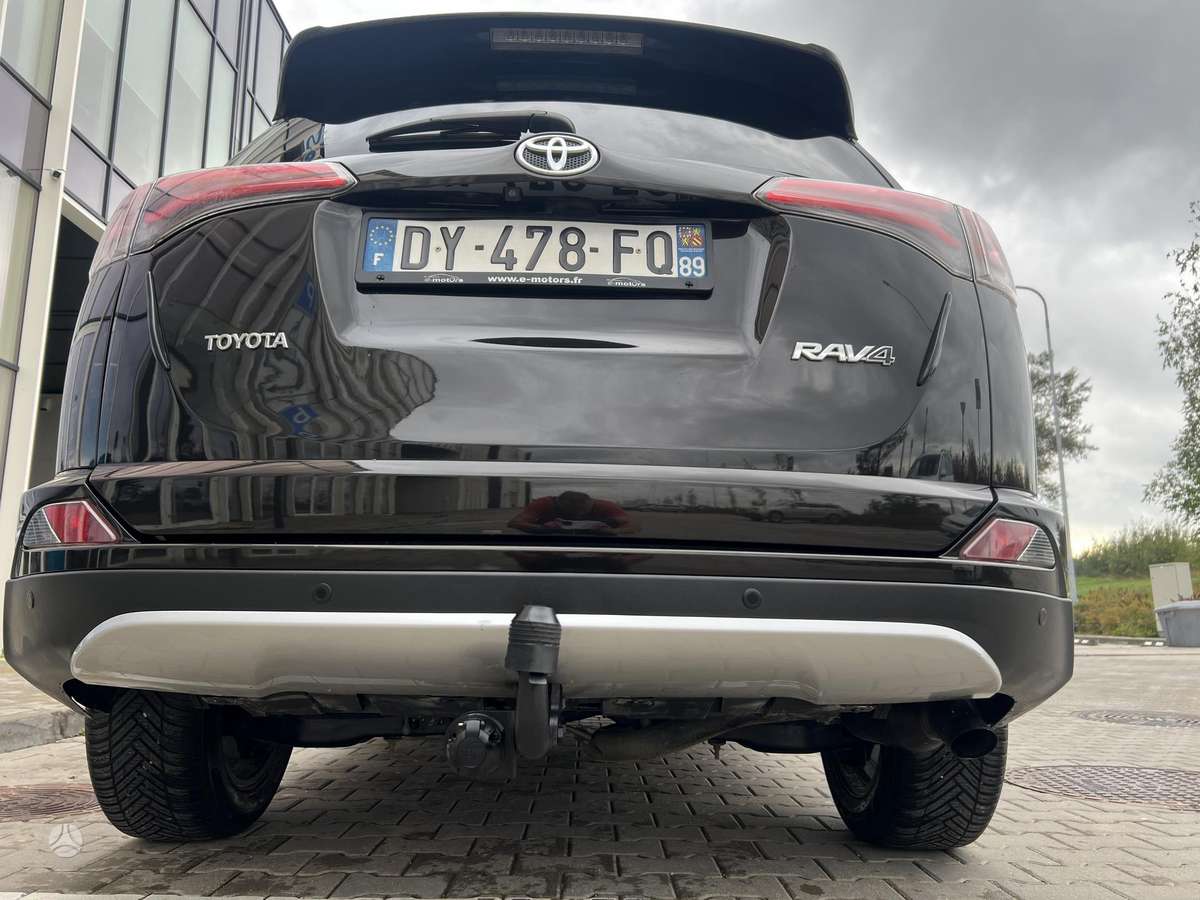 Toyota RAV4 - 11