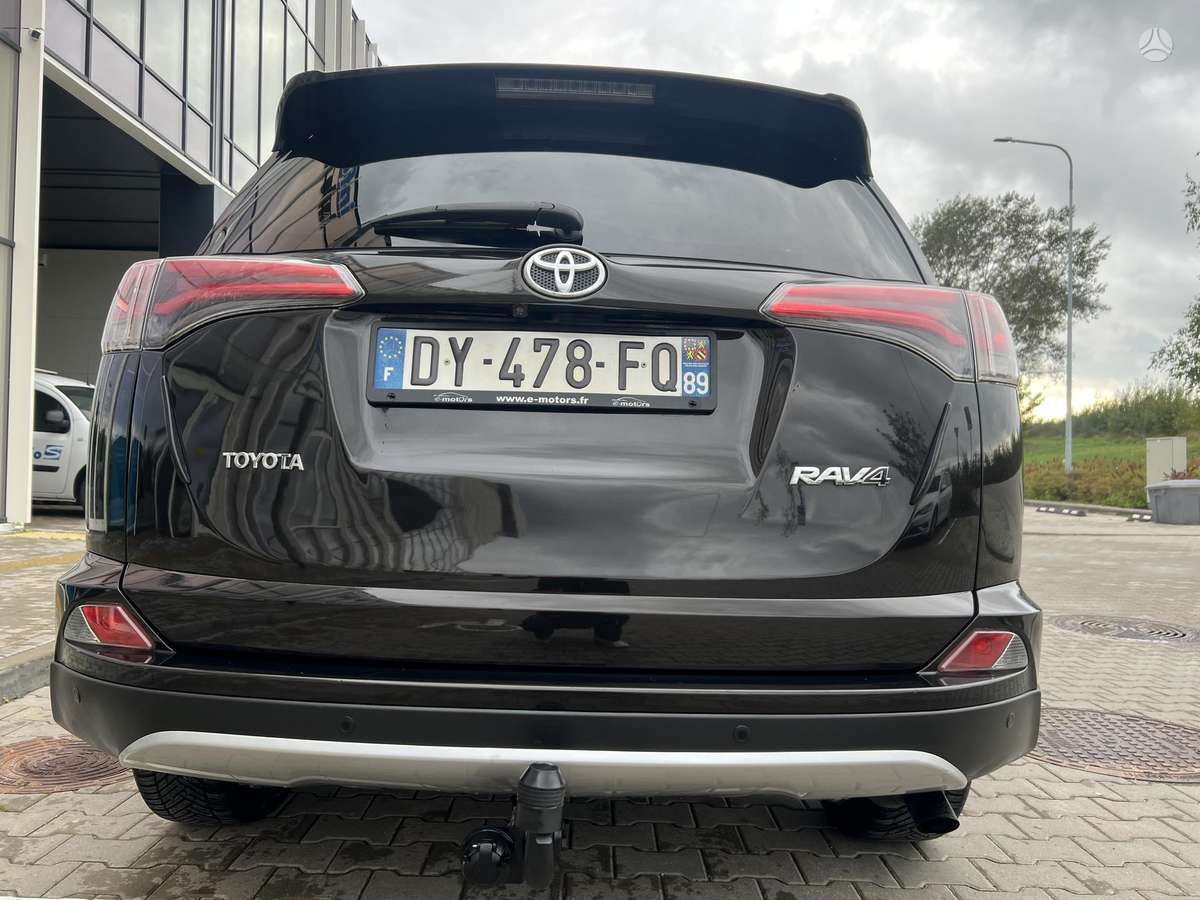 Toyota RAV4 - 12