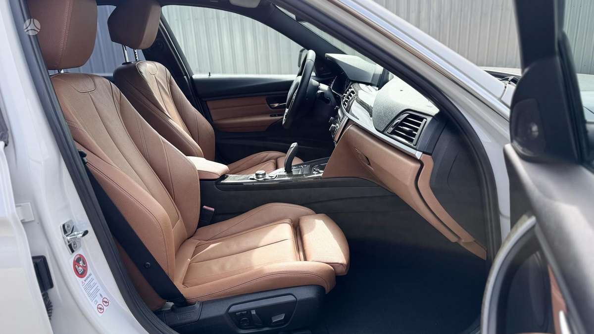 BMW 320, 2.0 l., Седан