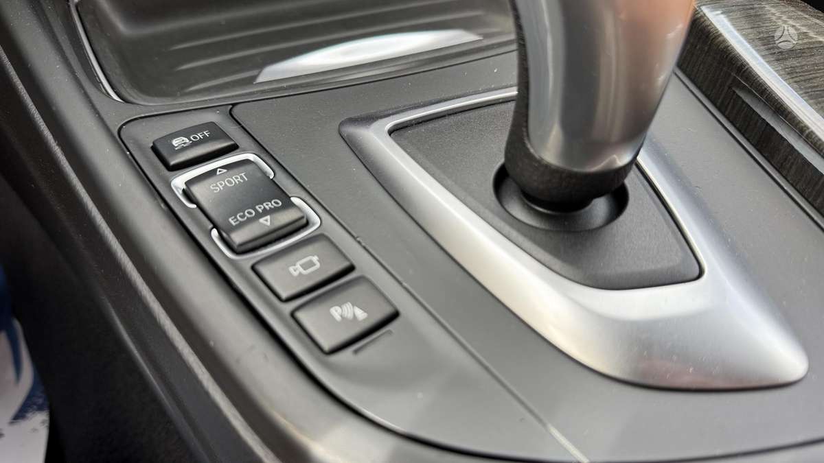 BMW 320, 2.0 l., Седан