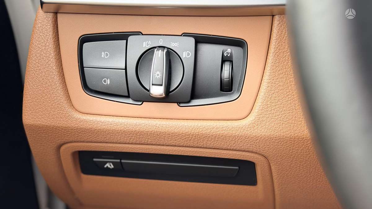 BMW 320, 2.0 l., Седан
