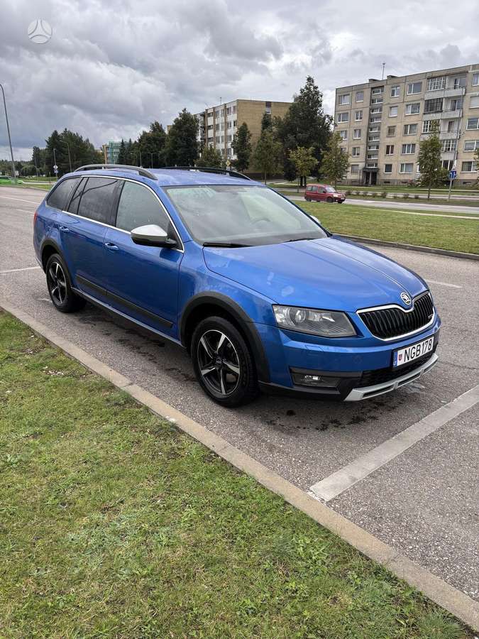 Škoda Octavia Scout - 1
