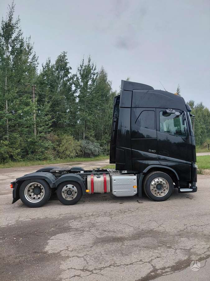 Volvo FH12 540, double sleeper