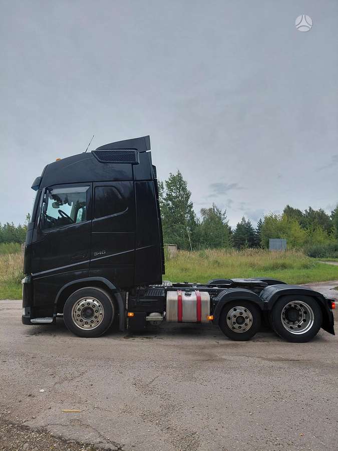 Volvo FH12 540, double sleeper