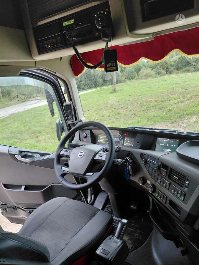 Volvo FH12 540, double sleeper