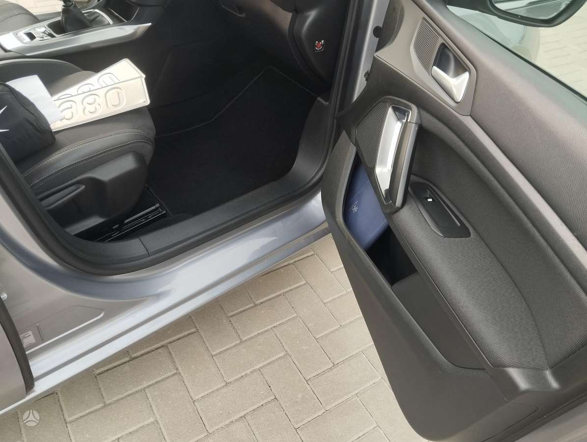 Peugeot 308 - 7