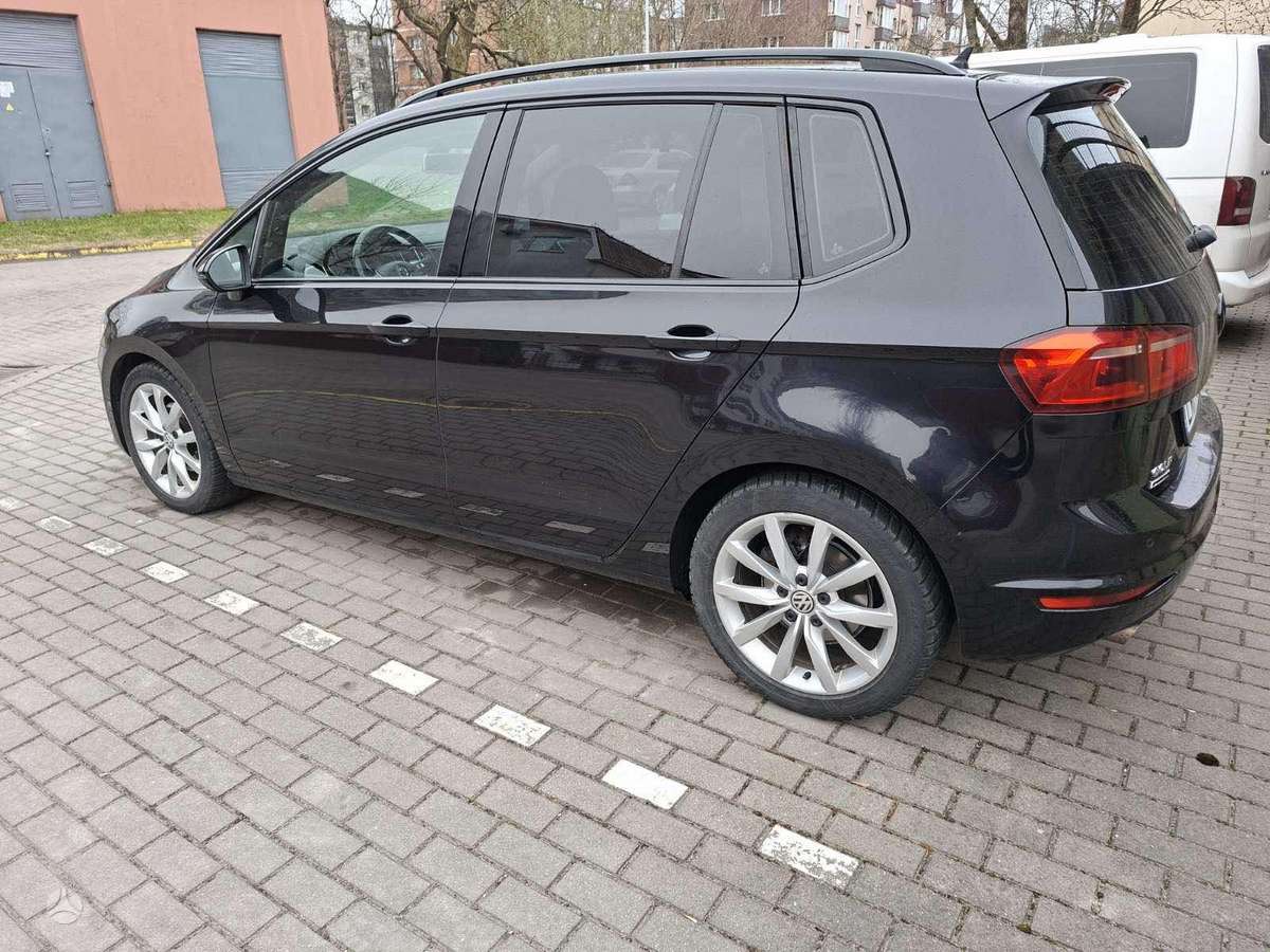 Volkswagen Golf Sportsvan - 3