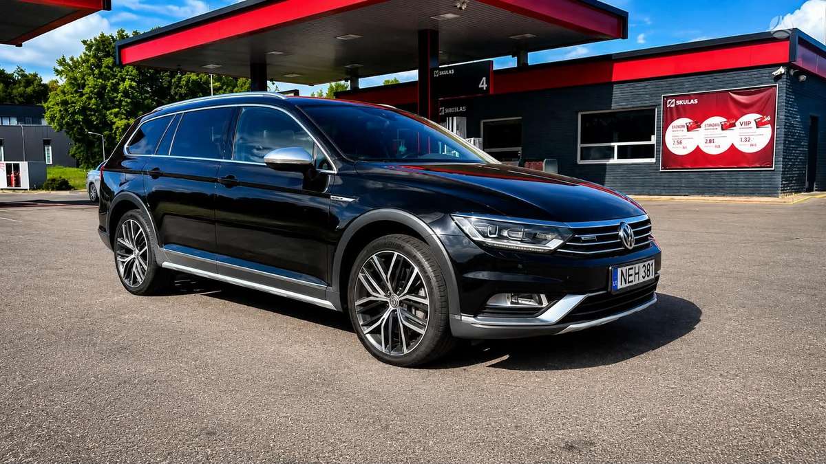 Volkswagen Passat Alltrack - 1