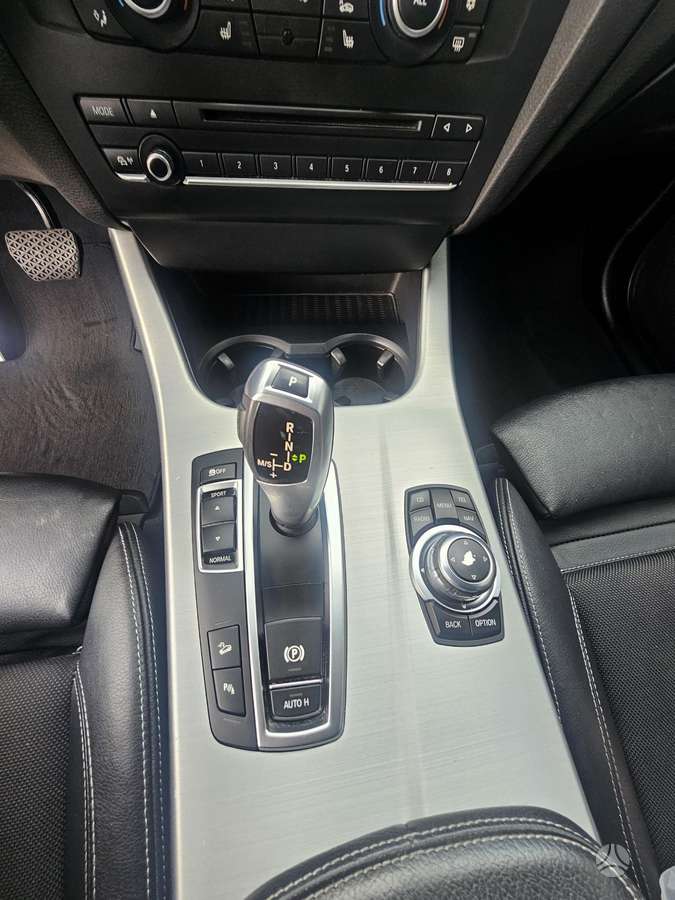 BMW X3, 2.0 l., off-road / crossover