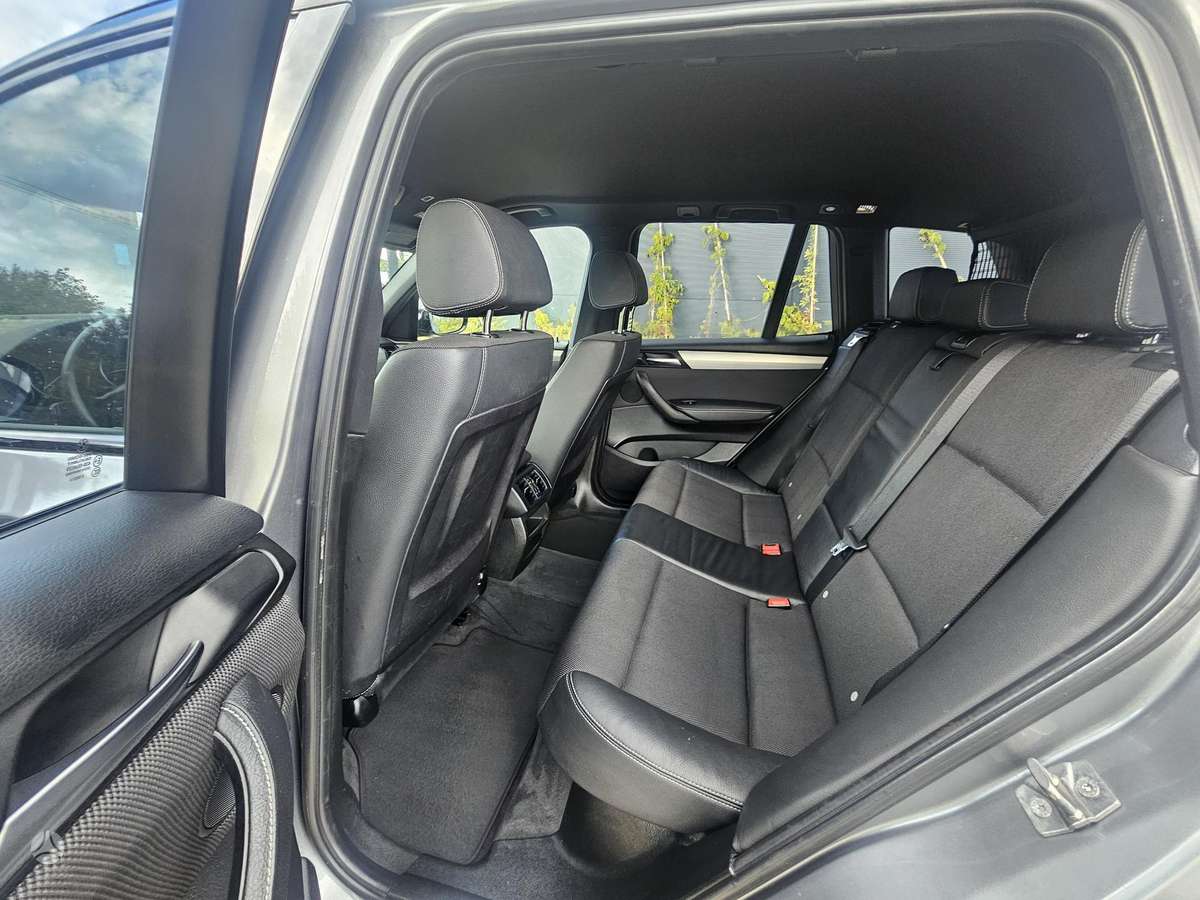 BMW X3, 2.0 l., off-road / crossover