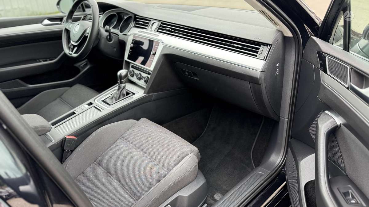 Volkswagen Passat, 2.0 l., Универсал