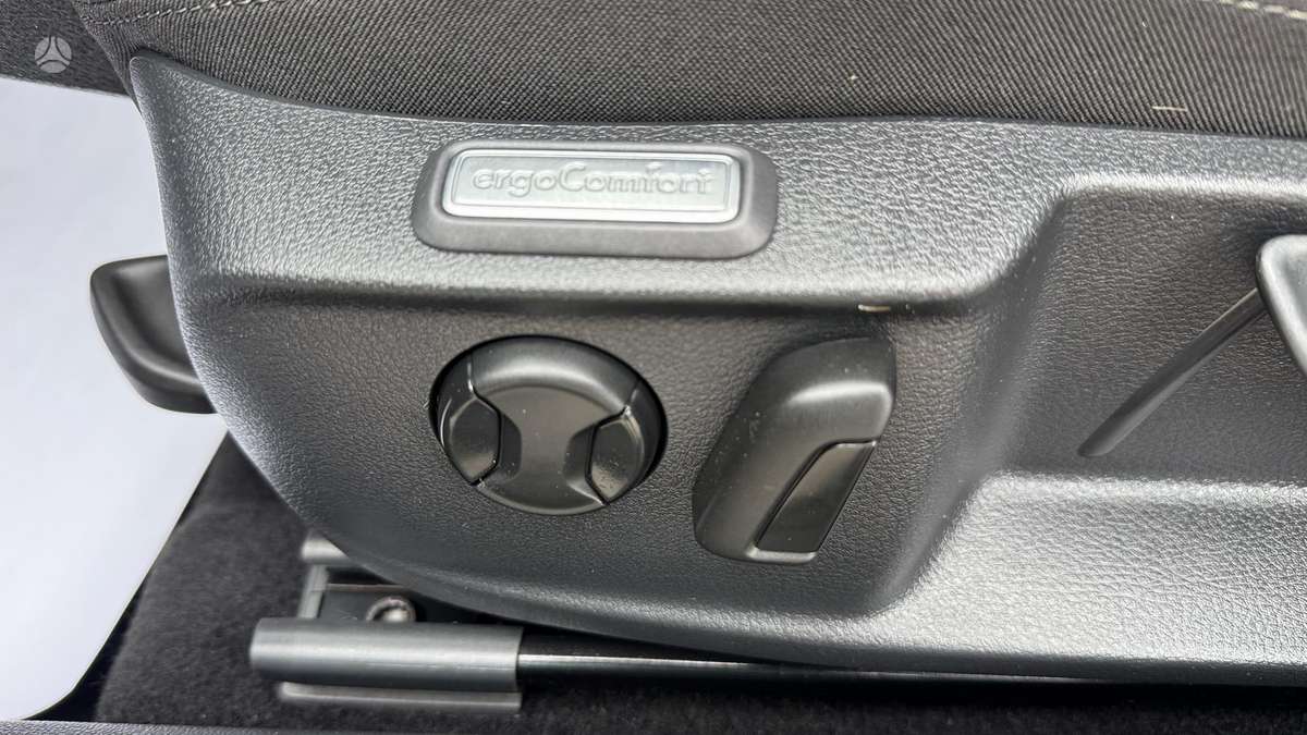 Volkswagen Passat, 2.0 l., Универсал