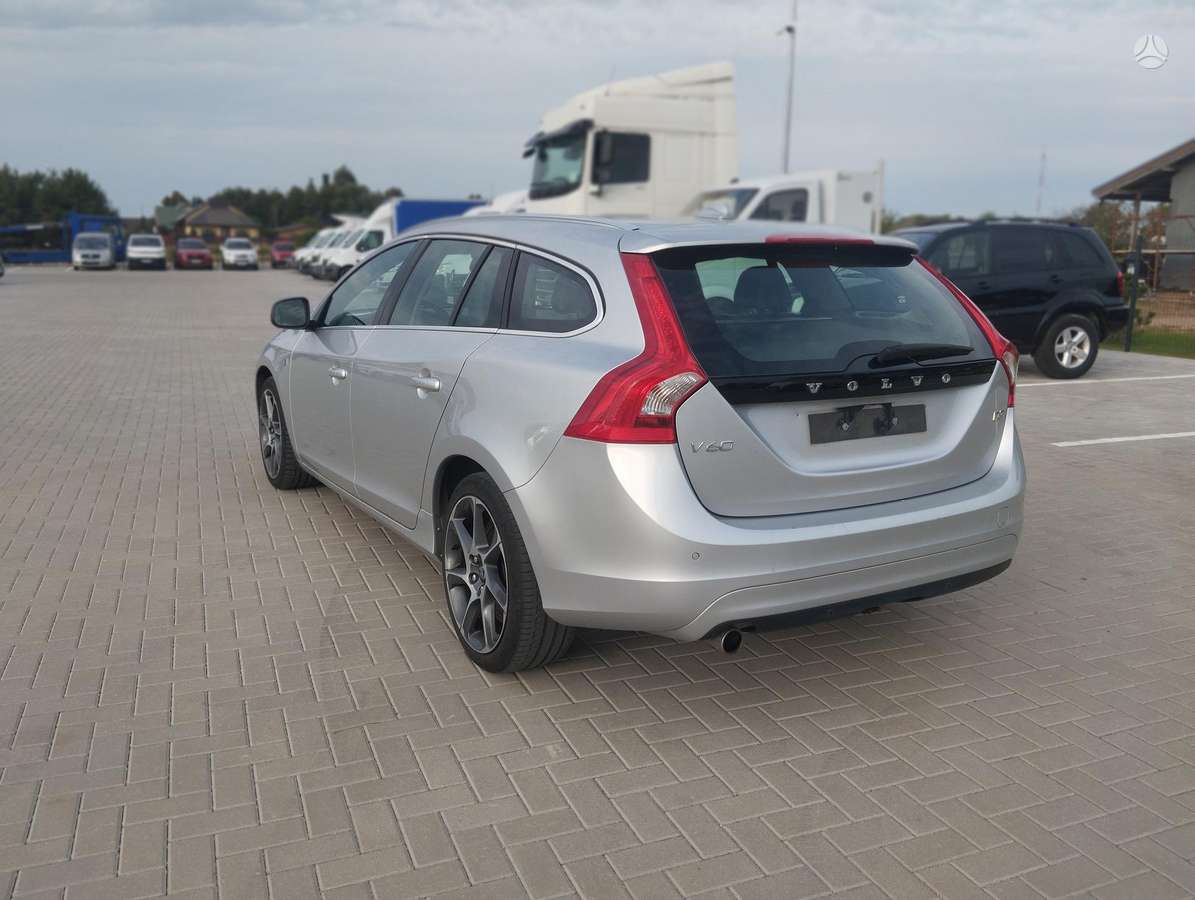Volvo V60, 2.0 l., Универсал