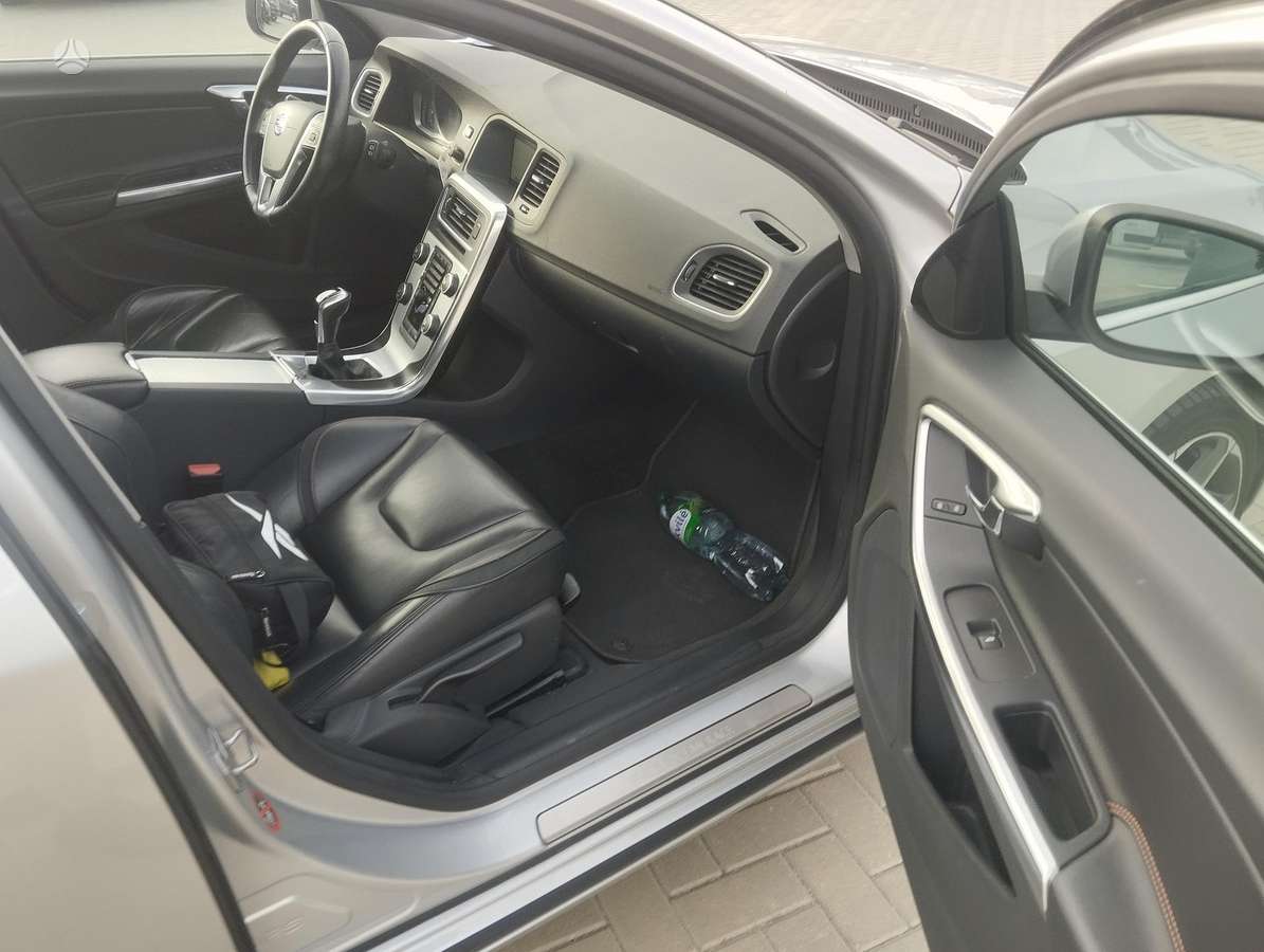 Volvo V60, 2.0 l., universalas