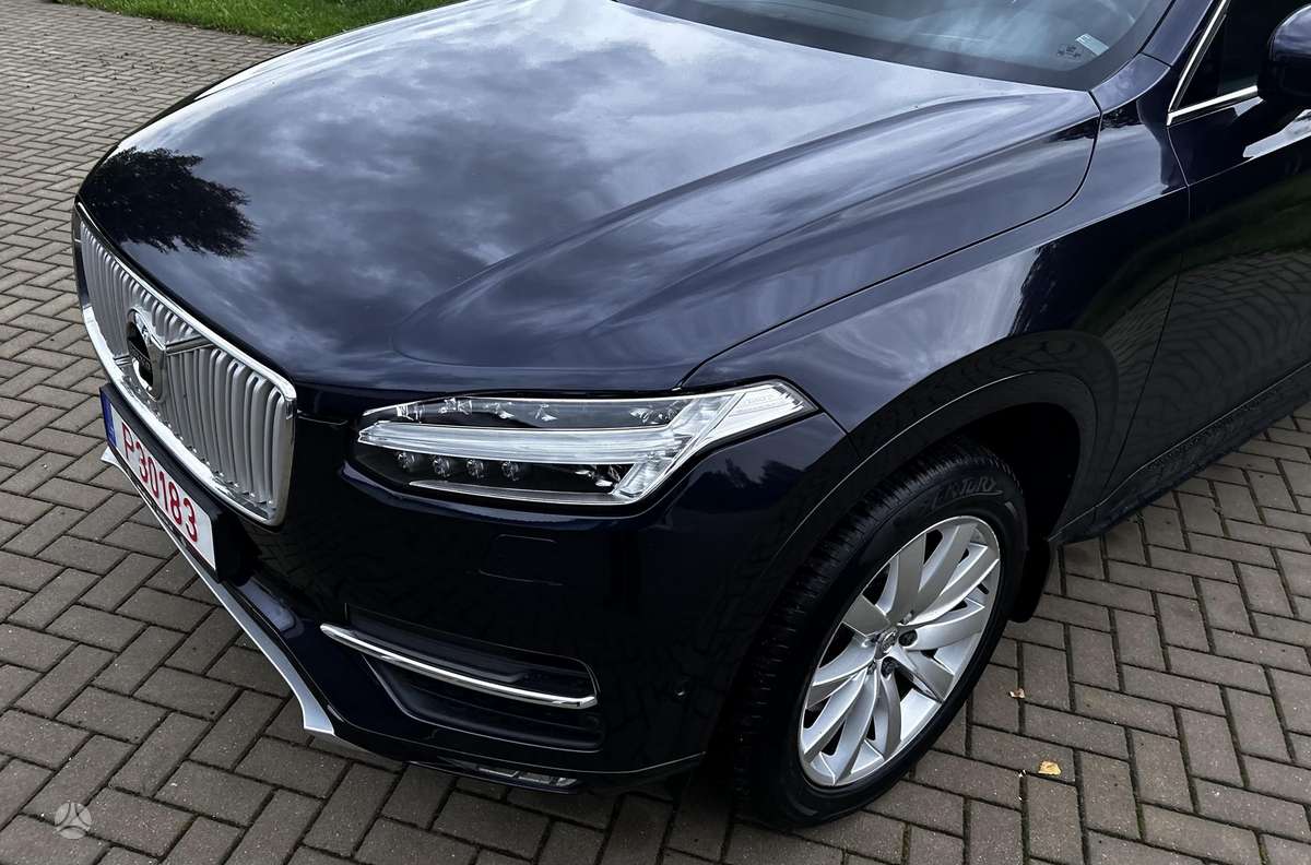 Volvo XC90 - 8