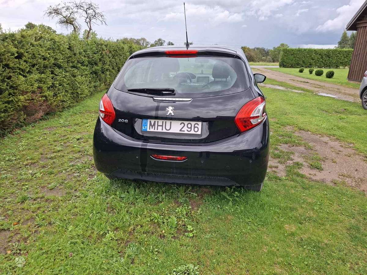Peugeot 208 - 2