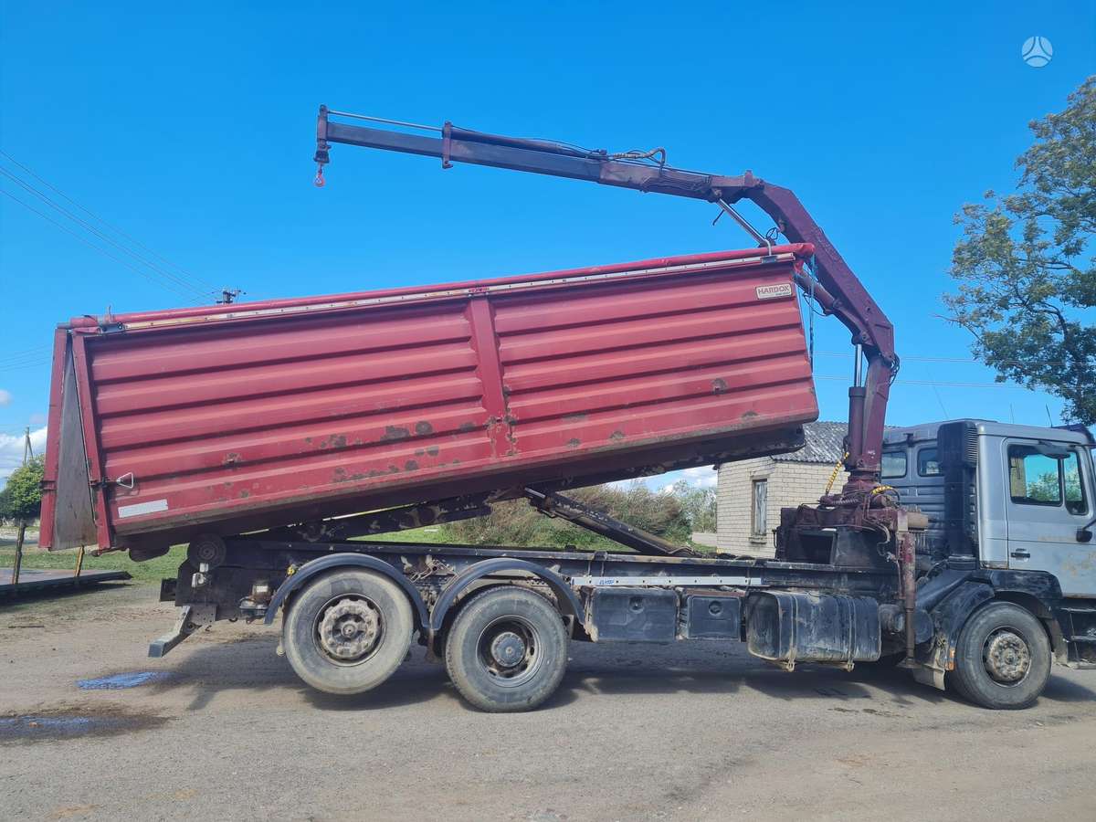 MAN F2000, hooklift trucks