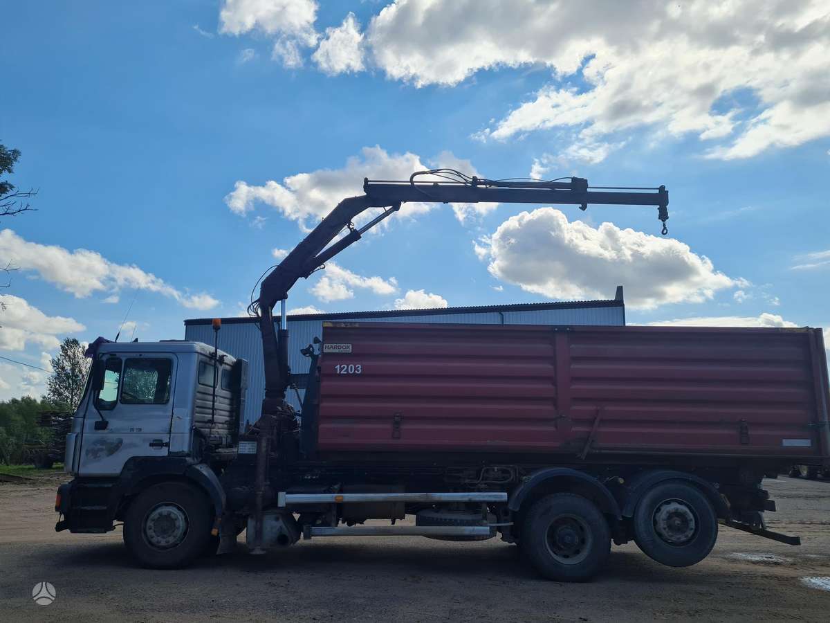 MAN F2000, hooklift trucks