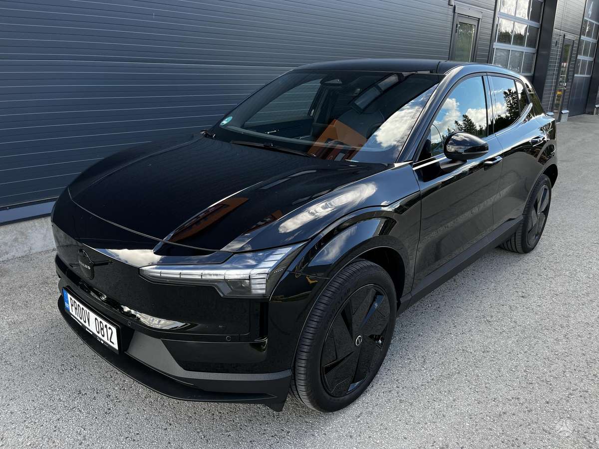 Volvo EX30, 69 кВт·ч, Универсал