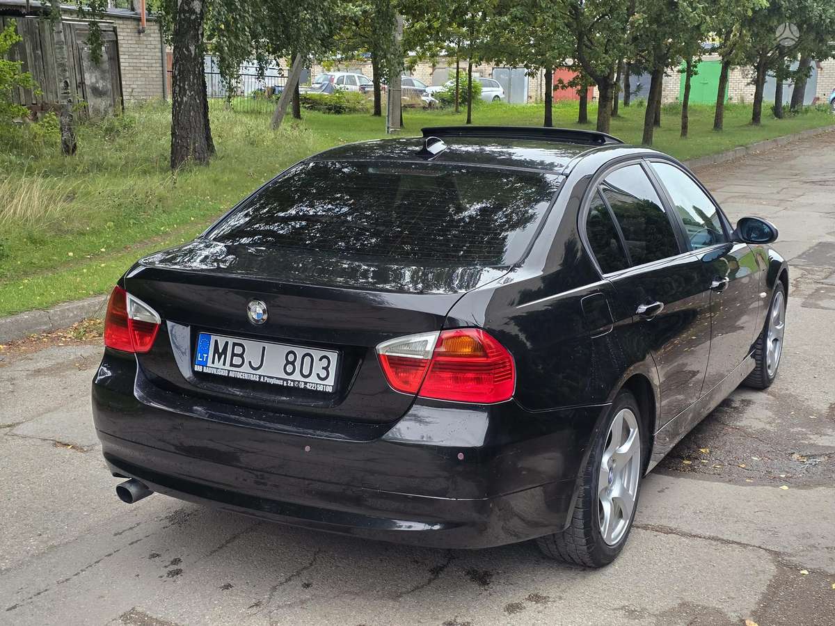 BMW 320, 2.0 l., Седан