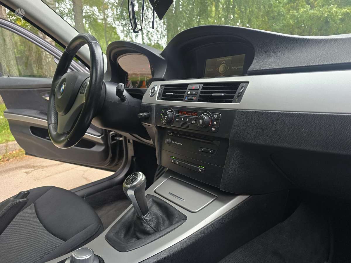 BMW 320, 2.0 l., Седан