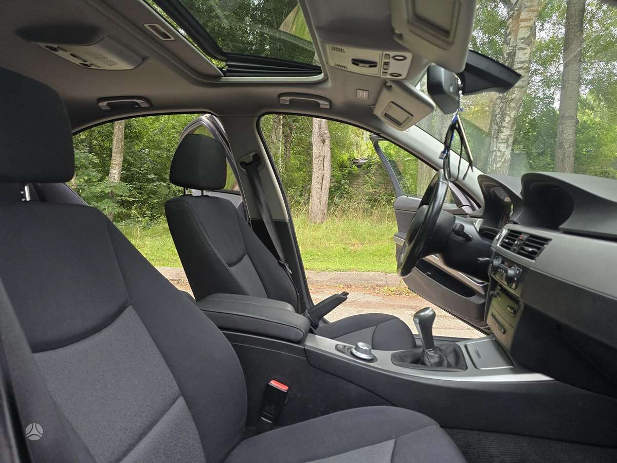 BMW 320, 2.0 l., Седан