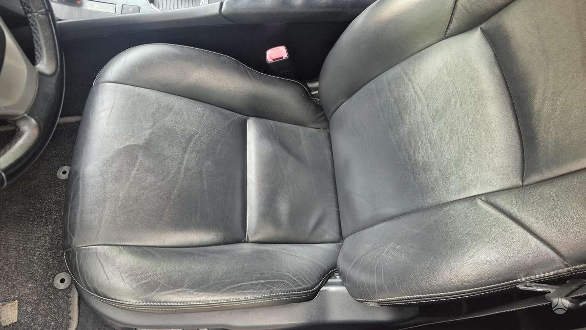 Toyota Avensis - 11