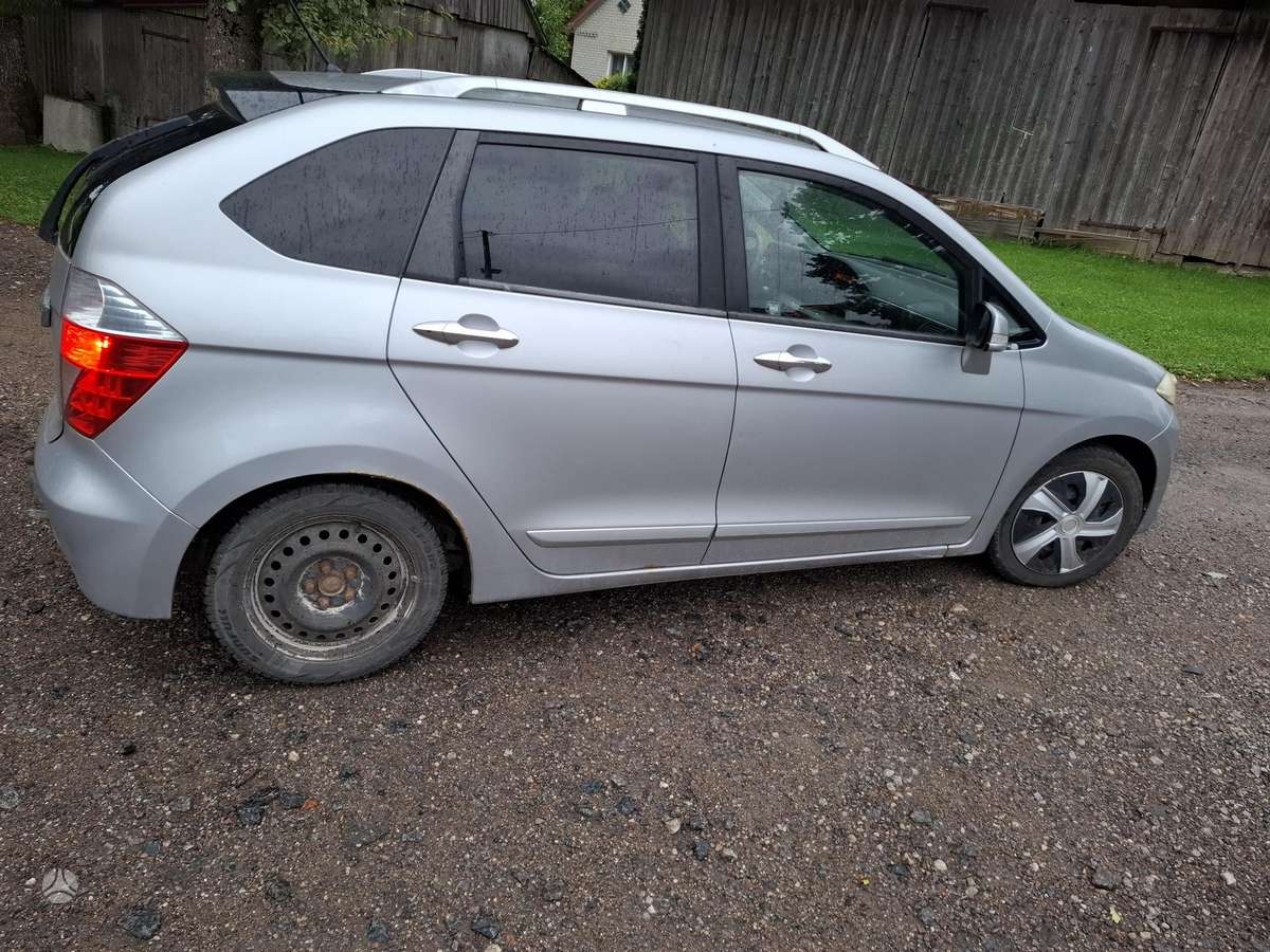Honda FR-V