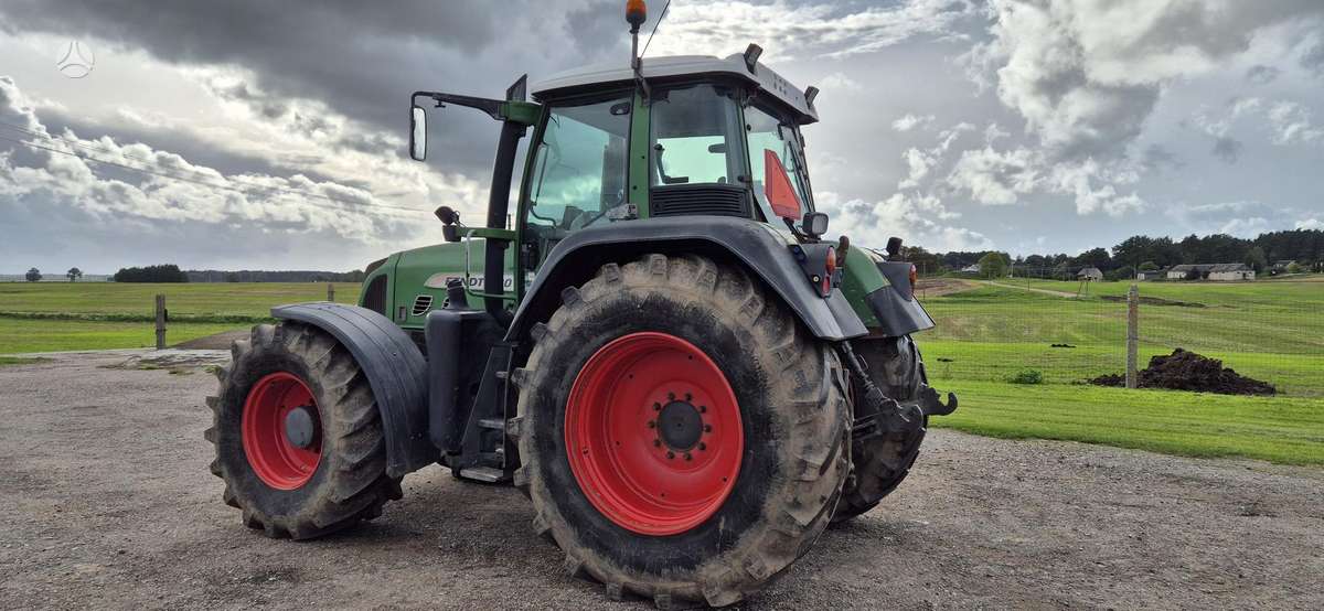 Fendt 820 Vario TMS, tractors