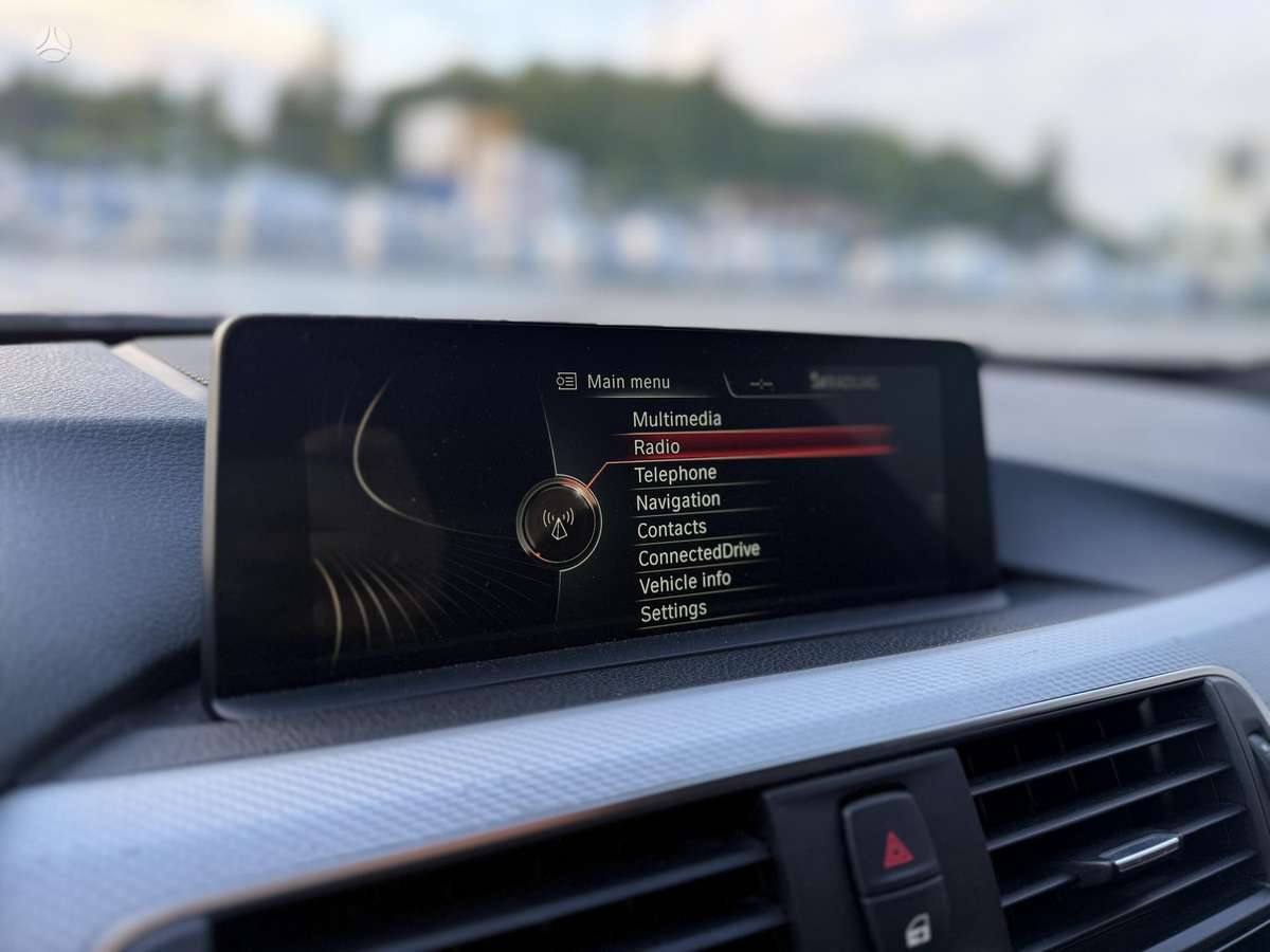 BMW 340, 3.0 l., Седан