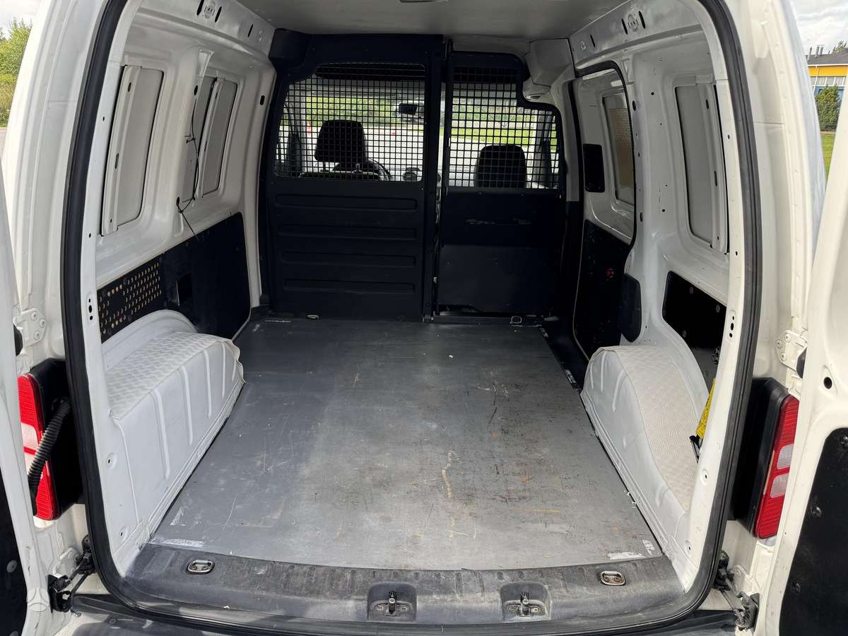 Volkswagen Caddy - 10