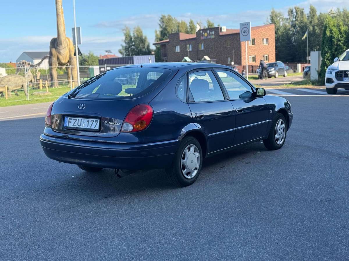 Toyota Corolla, 2.0 l., Хэтчбек