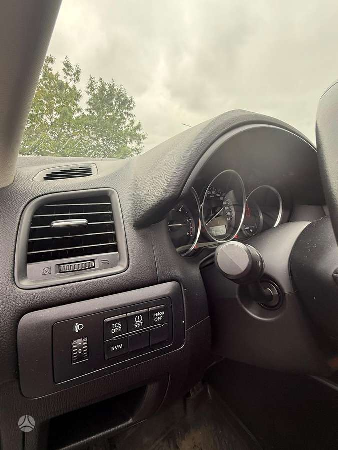 Mazda CX-5, 2.2 l., off-road / crossover